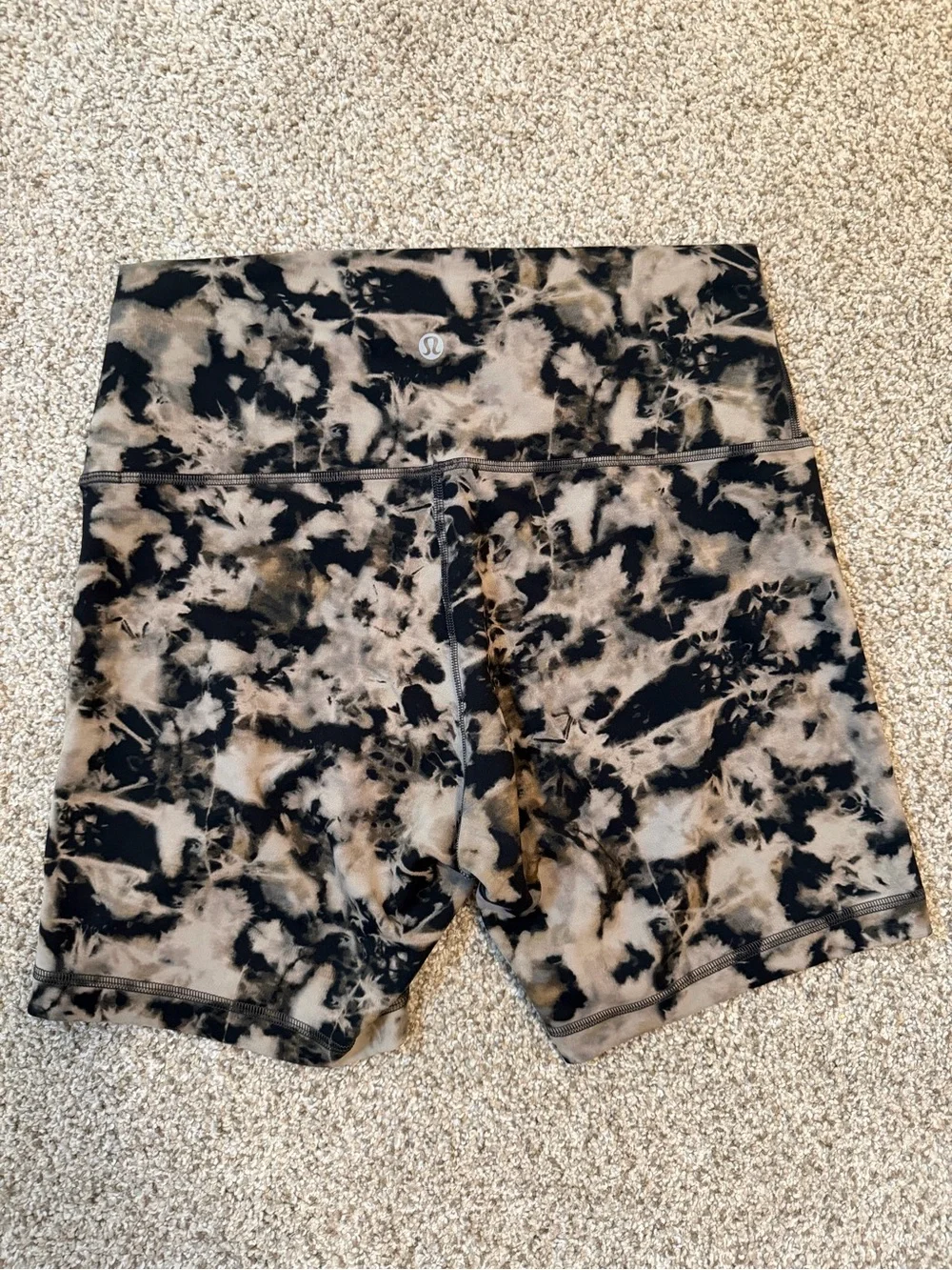 Lululemon Wunder Train 6” Short